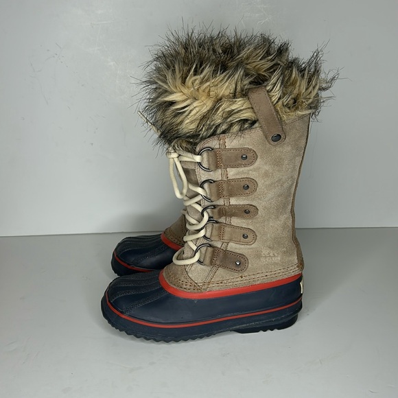 Sorel Joan of Arctic Boot - Picture 1 of 13